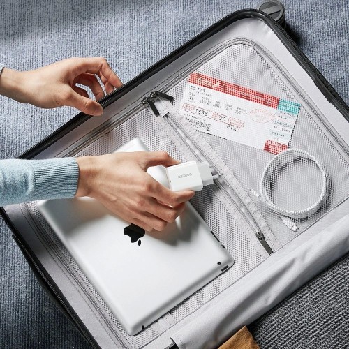 ĮKROVIKLIS UGREEN CD137 20W USB-C BALTAS