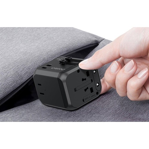 UNIVERSALUS KELIONINIS ĮKROVIKLIS CHOETECH PD5008 30W USB-C / 3XUSB-A JUODAS