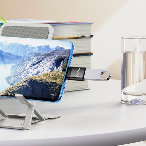 ADAPTERIS HOCO UA17 TYPE-C TO USB-A JUODAS