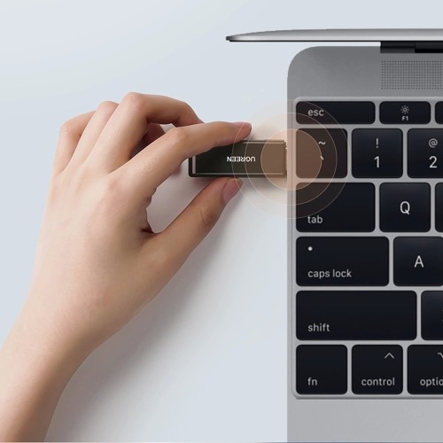 ATMINTIES KORTELIŲ SKAITYTUVAS UGREEN CM104 USB-A 3.0 TO TF/SD (40752) JUODAS