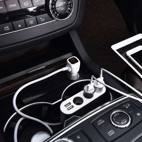 AUTOMOBILINIS ĮKROVIKLIS-ŠAKOTUVAS HOCO Z13 SU 2 USB JUNGTIMI IR TRIMIS JUNGTIMIS AUTOMOBILINIS ĮKROVIKLIS-ŠAKOTUVAS HOCO Z13 SU 2 USB JUNGTIMI IR TRIMIS JUNGTIMIS